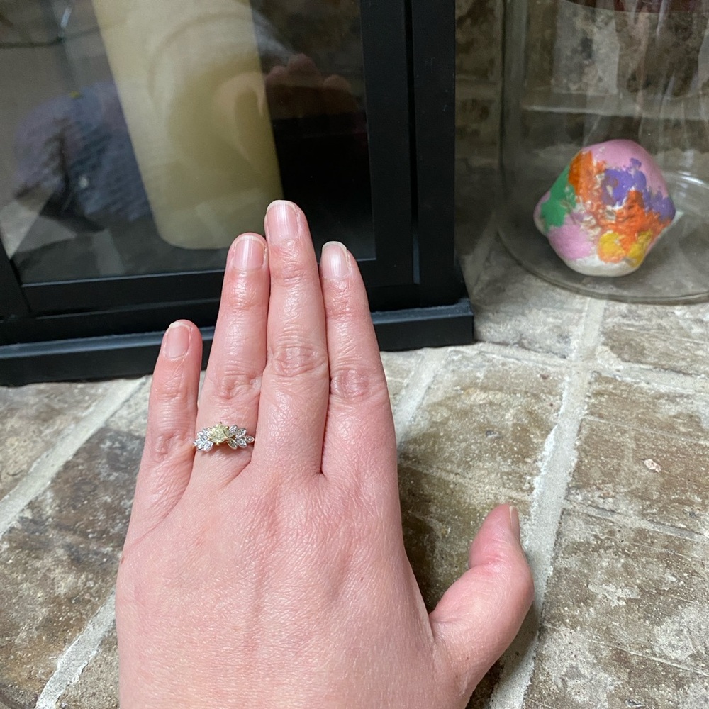 GENUINE NATURAL DIAMOND Engagement Ring Solid 14KT GOLD - Picture 13 of 17